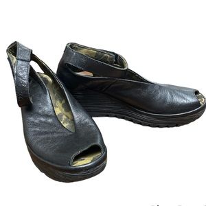 Fly London YALA black wedges